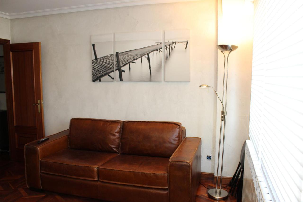 Apartamentos Zarautz Playa, Con Piscina Y Garaje Exterior photo